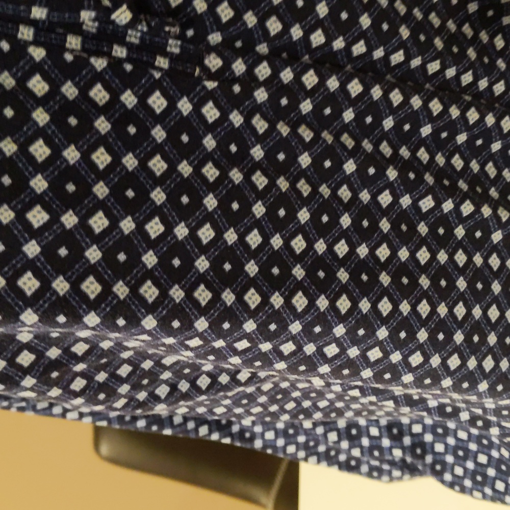 Blue diamond blouse - Picture 2 of 5